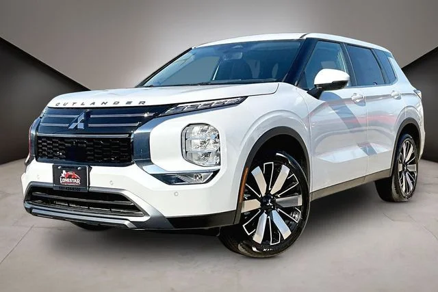 New 2026 White Mitsubishi SE 1.5T 2WD image 1