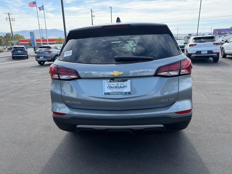 Used 2024 Sterling Gray Metallic Chevrolet LT image 4