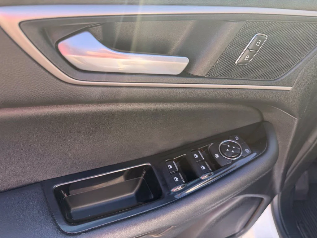 Used 2020 White Ford SEL image 10