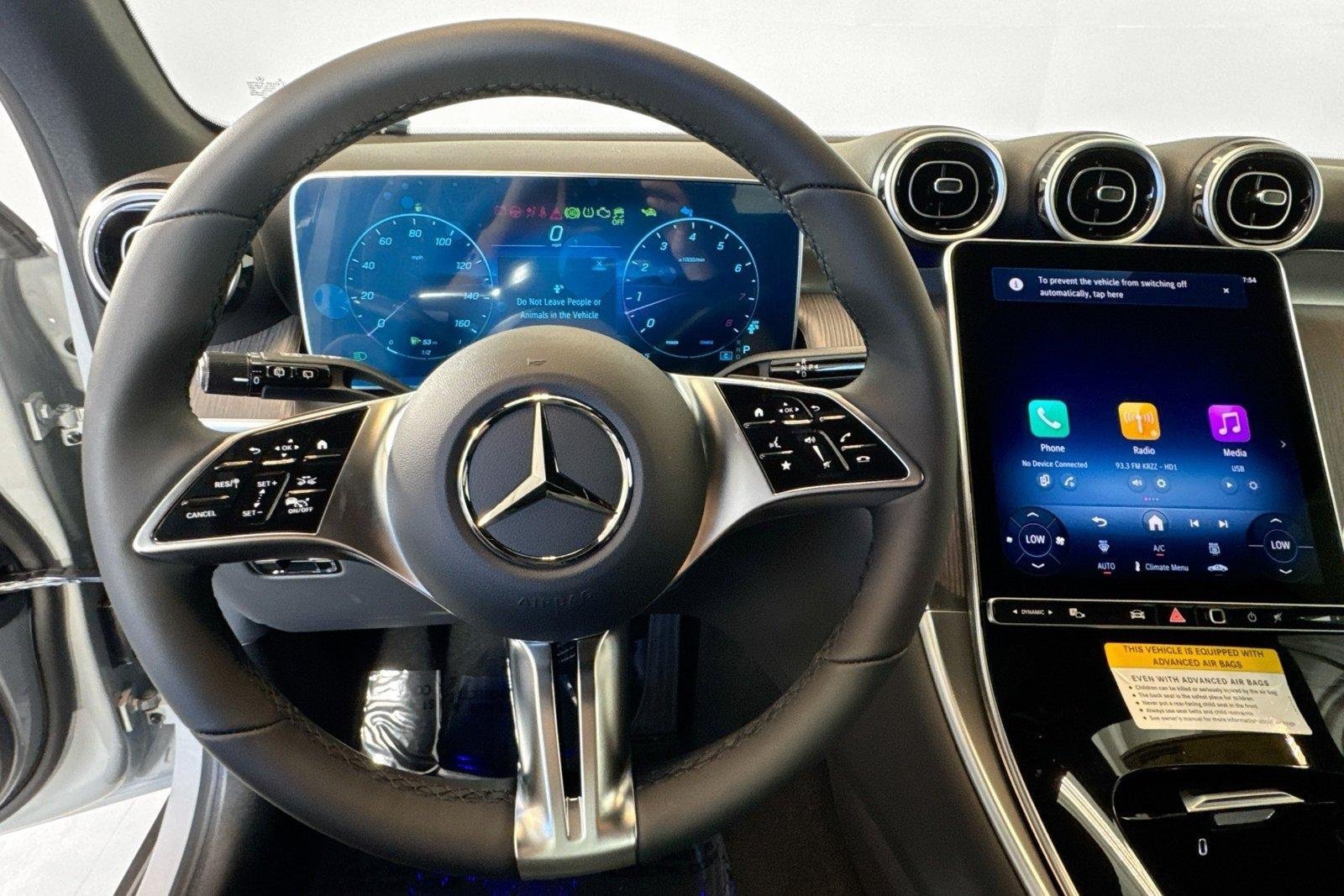 New 2026 Manufaktur Alpine Grey Mercedes-Benz GLC 300 image 11