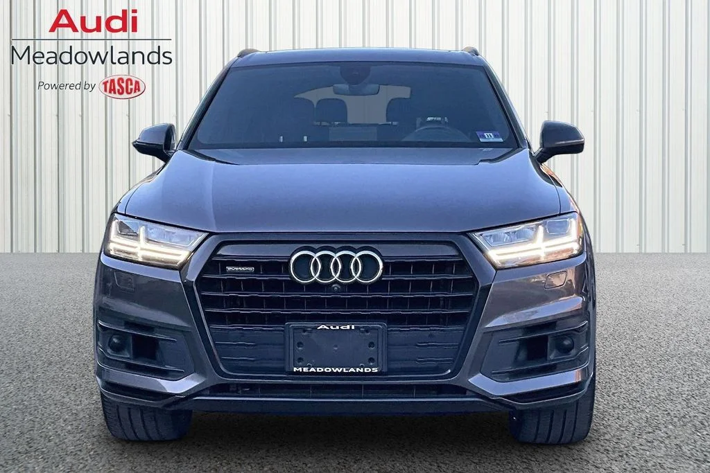 Used 2019 Gray Audi 55 Prestige image 2