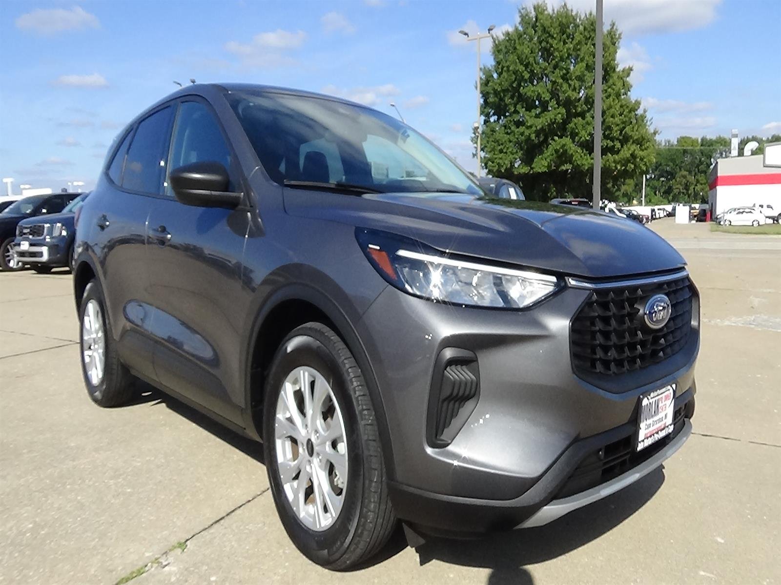 Used 2025 Carbonized Gray (m7) Ford Active image 4
