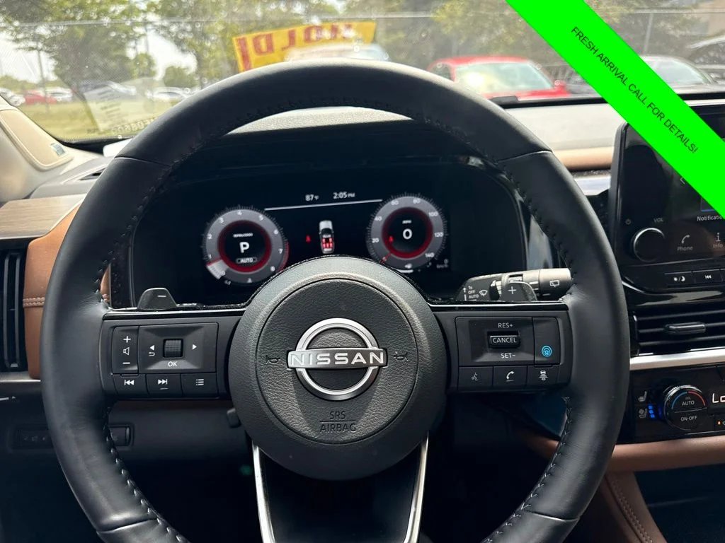Used 2025 Boulder Gray Nissan Platinum image 24