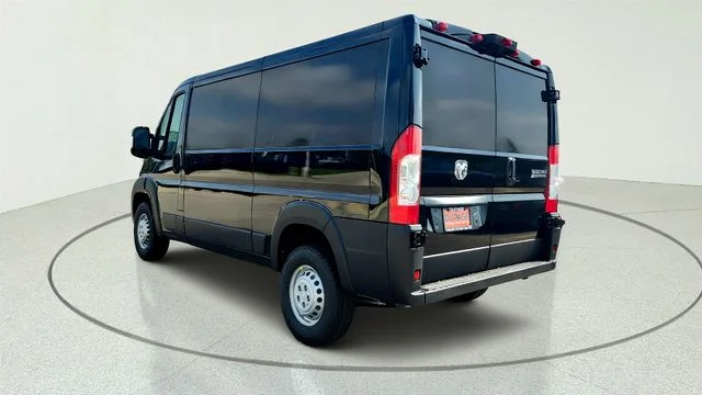 New 2026 Black Clear-Coat Exterior Paint RAM Low Roof image 9