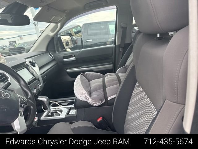 Used 2019 Black Toyota SR5 image 23