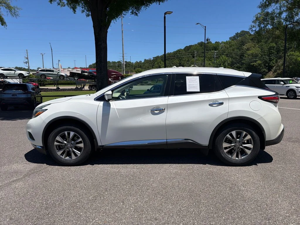 Used 2018 Pearl White Nissan SL image 7