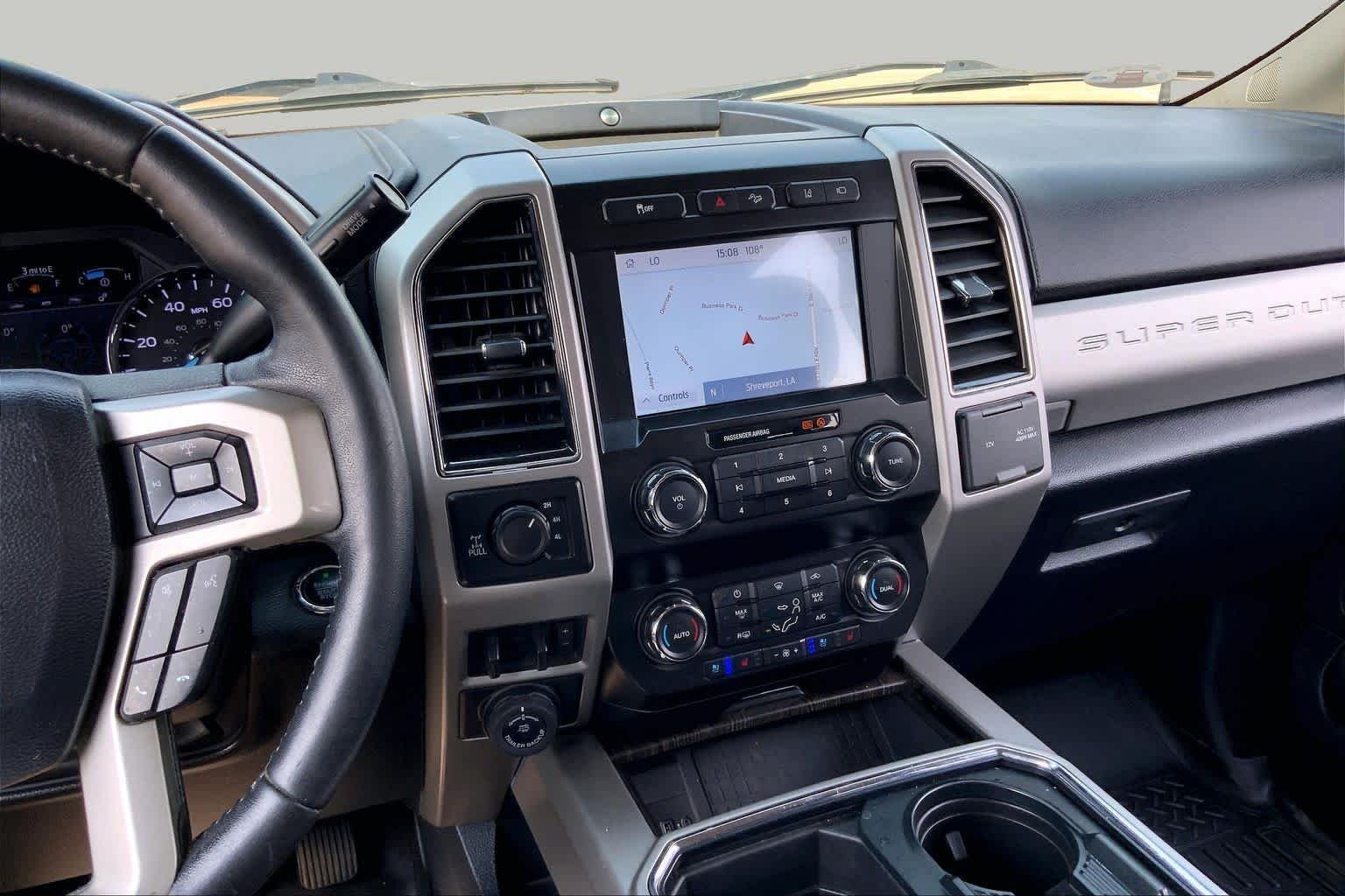 Used 2020 Star White Metallic Tri-Coat Ford LARIAT image 7