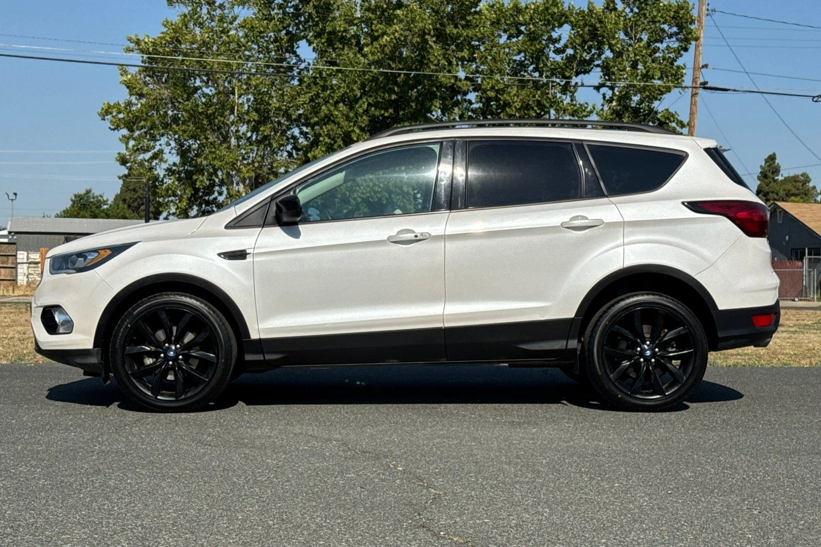 Used 2019 White Ford SE image 8
