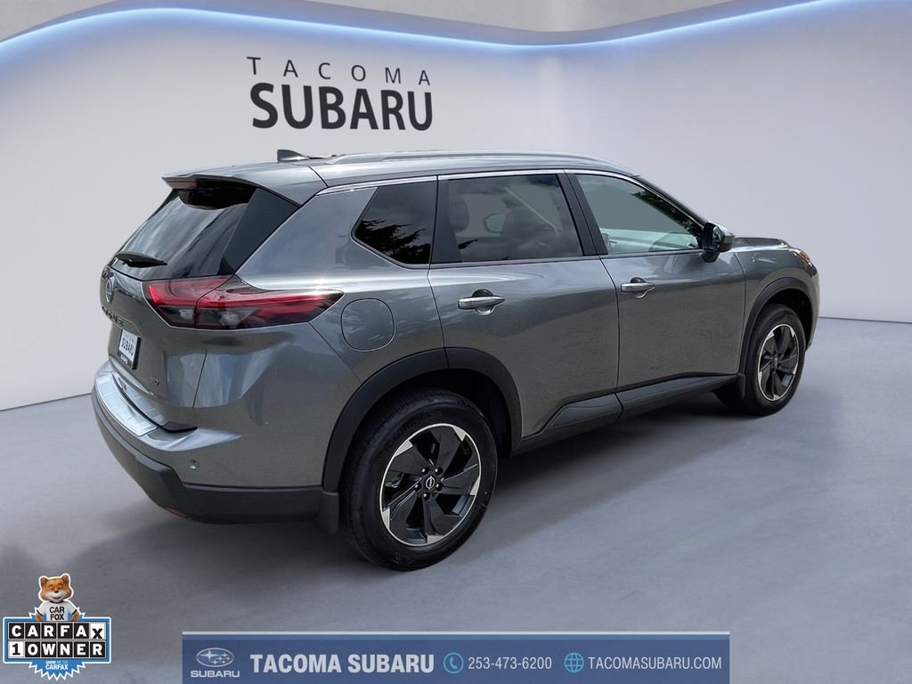 Used 2025 Gray Nissan SV image 5