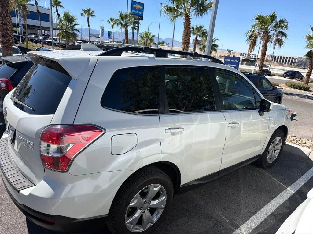 Used 2016 White Subaru 2.5i Limited image 9