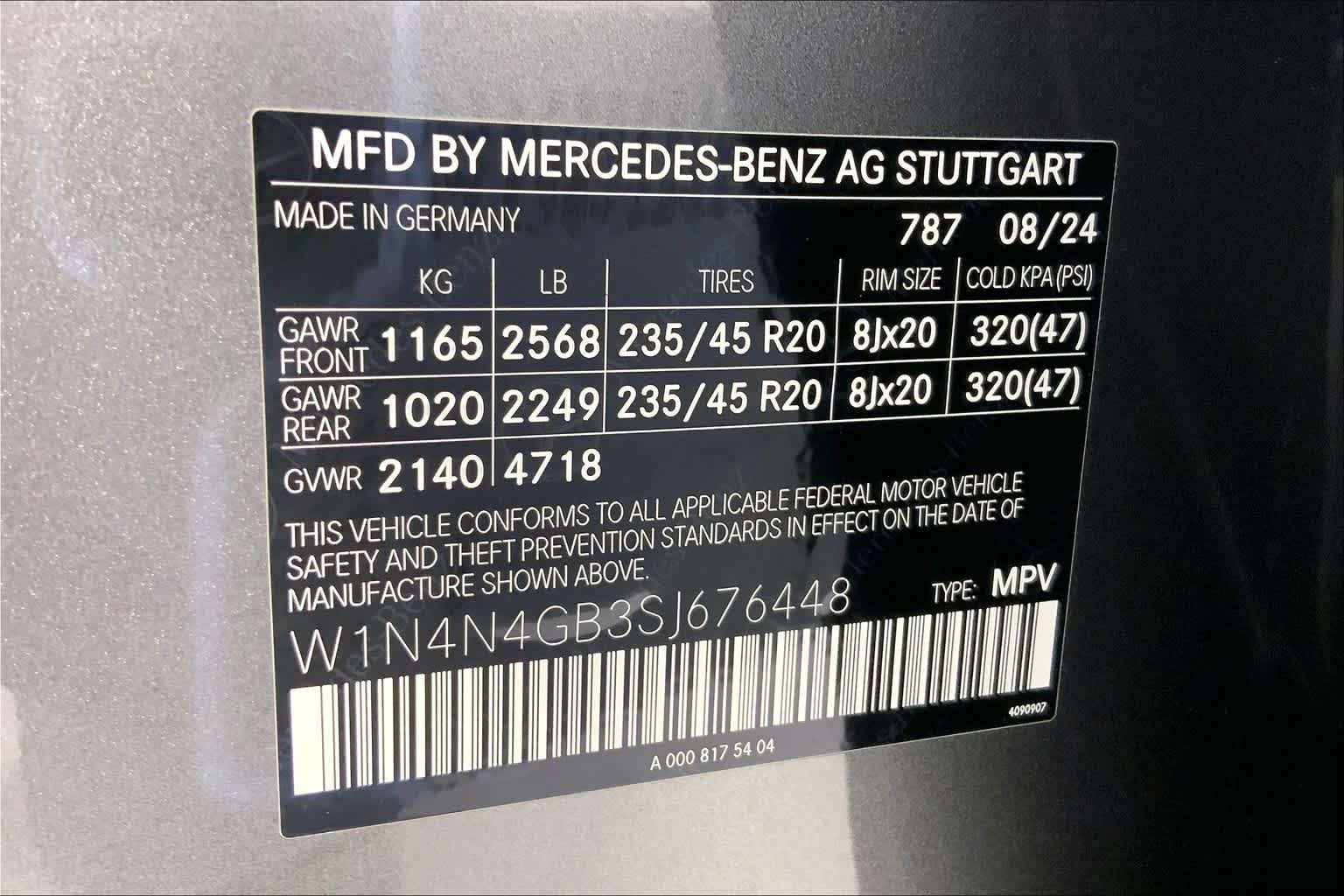 New 2025 Mountain Grey Metallic Mercedes-Benz GLA 250 image 15