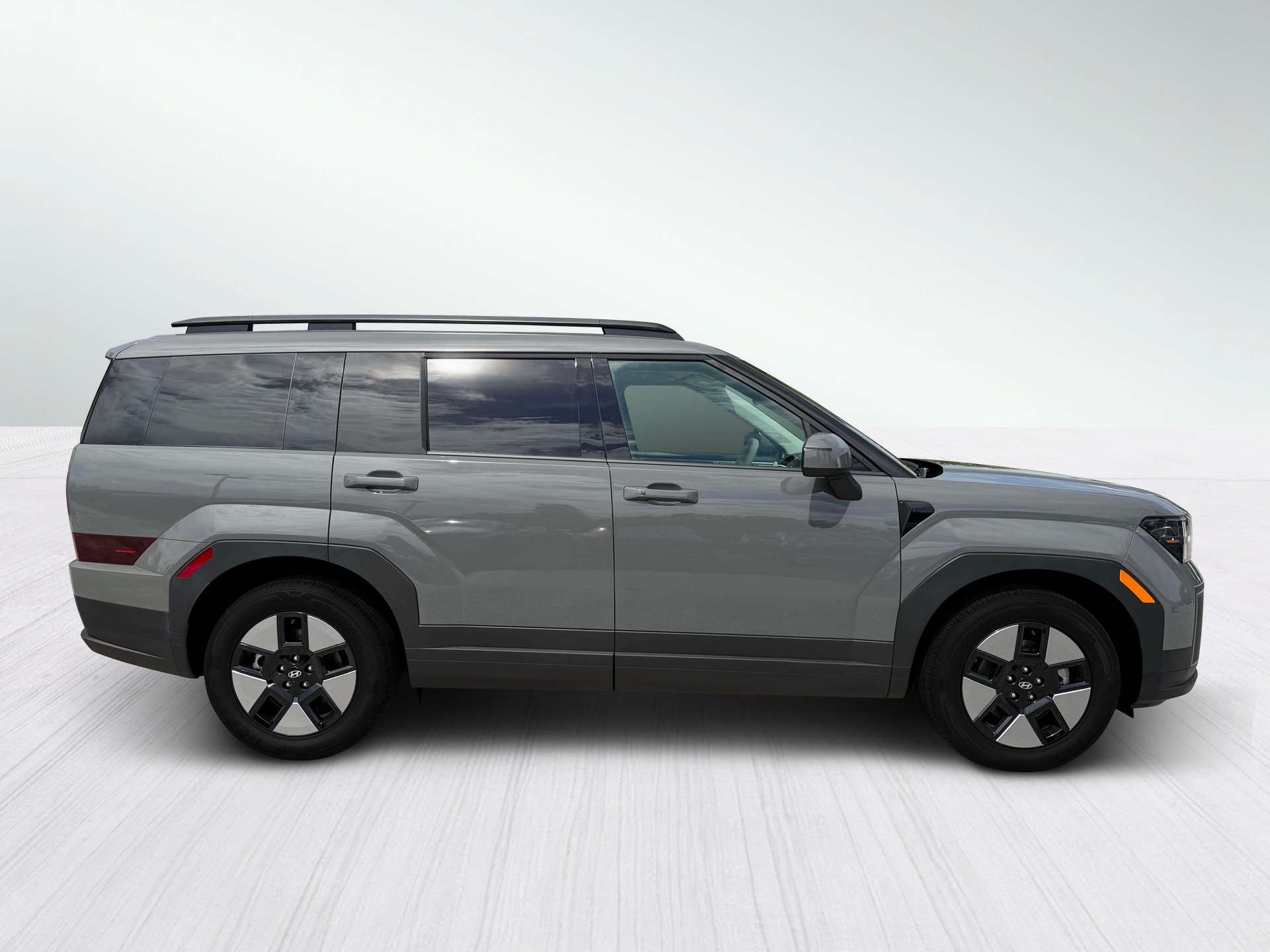 New 2027 Hampton Gray Hyundai SEL image 14