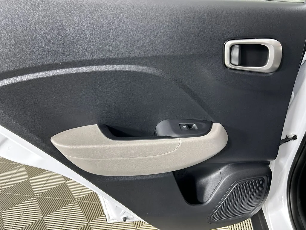 Used 2026 White Hyundai SEL image 16