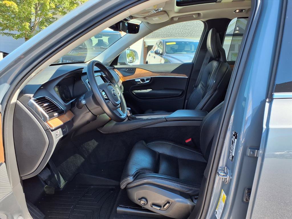 Used 2020 Thunder Grey Metallic Volvo Inscription image 11