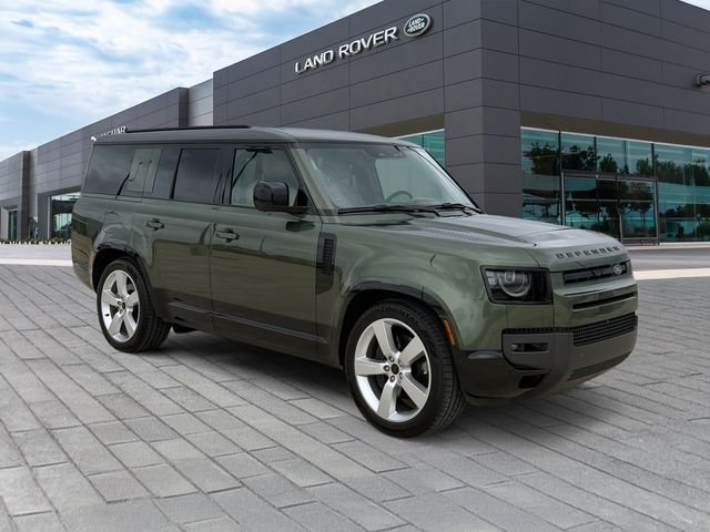 Certified Used 2026 Green Land Rover X-Dynamic SE image 7