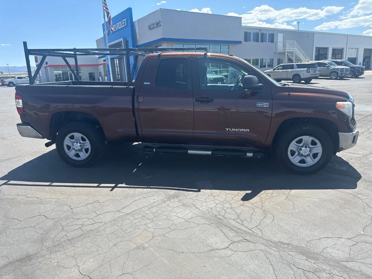 Used 2016 Toyota Tundra SR5 with VIN 5TFUW5F10GX515966 for sale in Montrose, CO