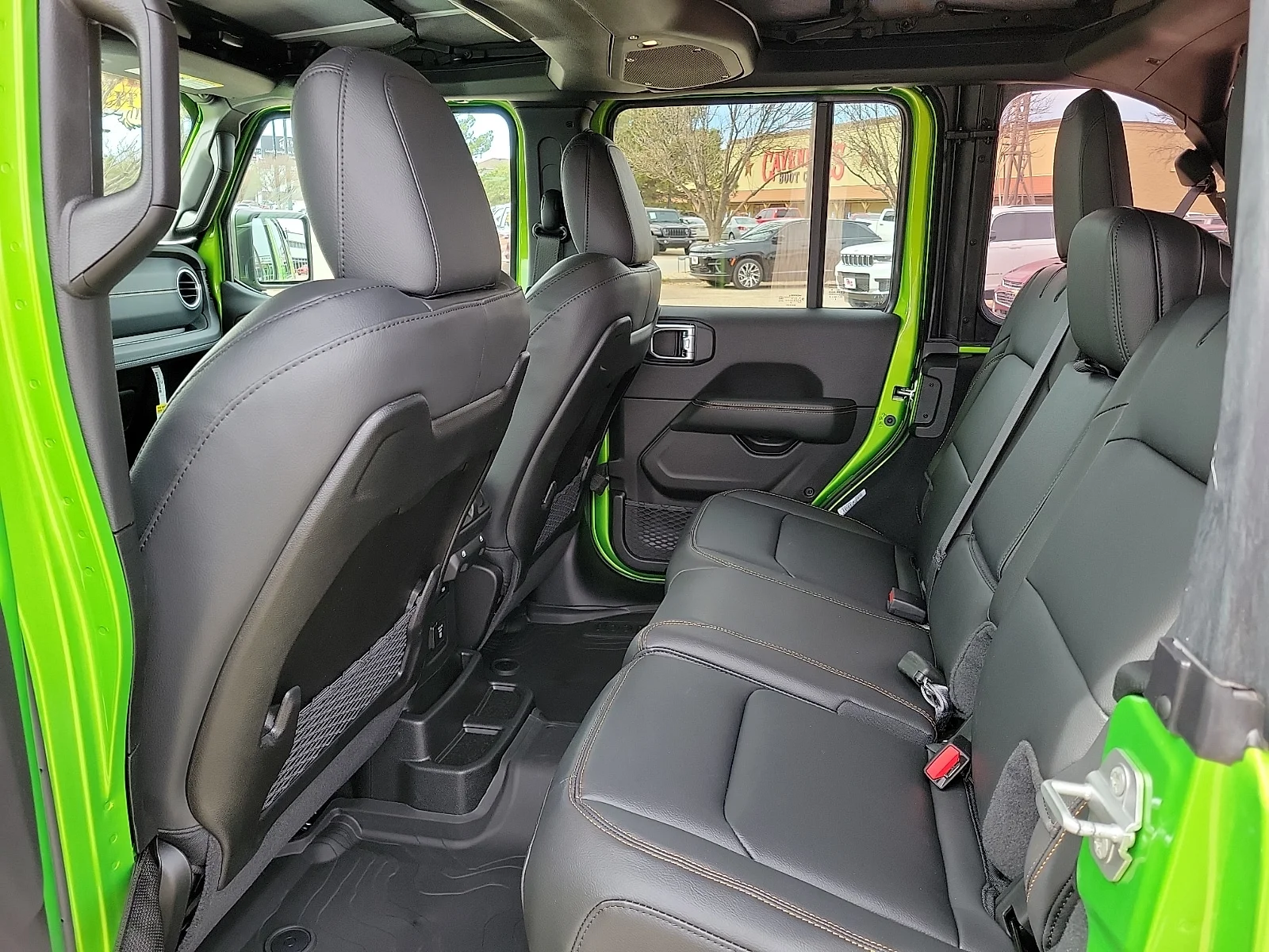 New 2026 PGE Mojito! Cle Jeep 4-DOOR SAHARA image 9