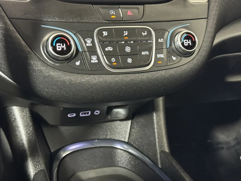 Used 2025 Gray Chevrolet LT image 23