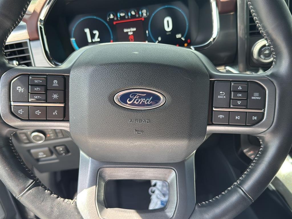 Used 2023 Iconic Silver Ford LARIAT image 16