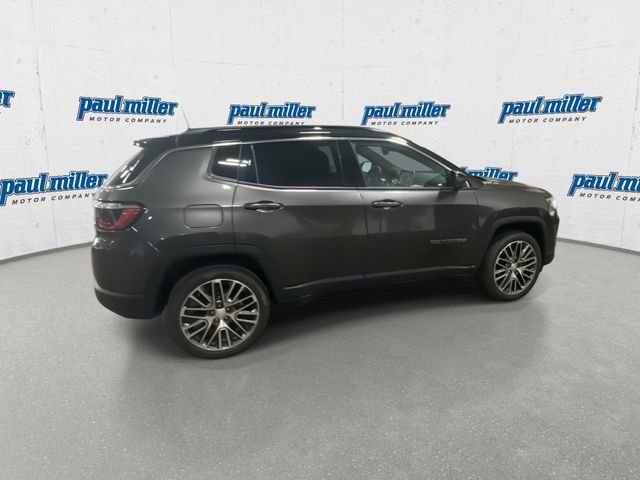Used 2023 Gray Jeep Limited image 11