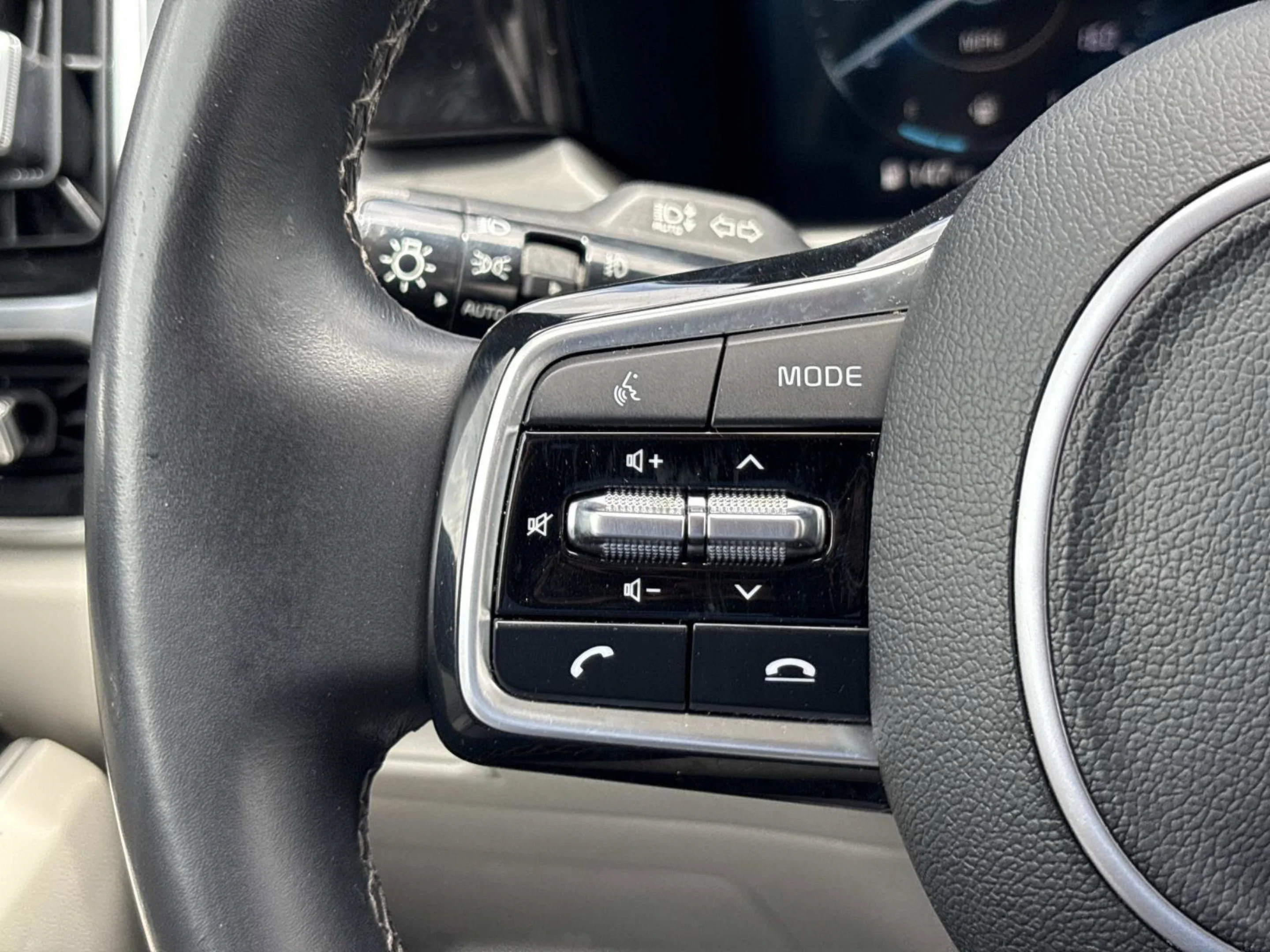 Used 2023 Ebony Black Kia SX image 26