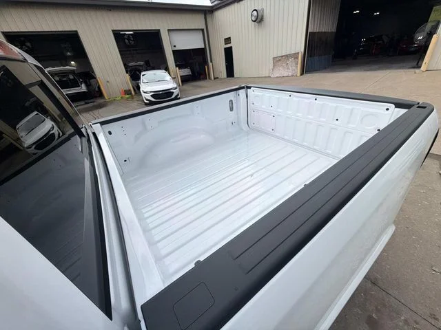 New 2026 Bright White Clear-Coat Exterior Paint RAM Laramie image 12