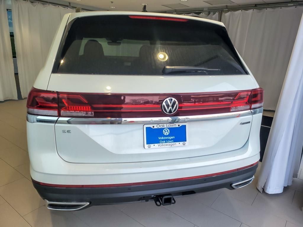 New 2026 Opal White Pearl Volkswagen 2.0T SE w/Technology image 5