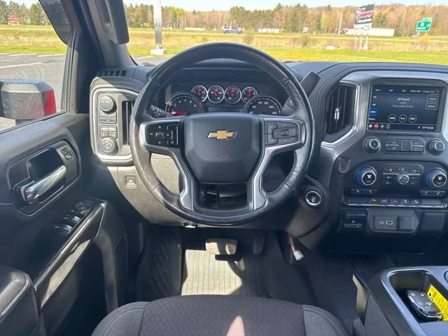 Used 2022 Red Hot Chevrolet LT image 17