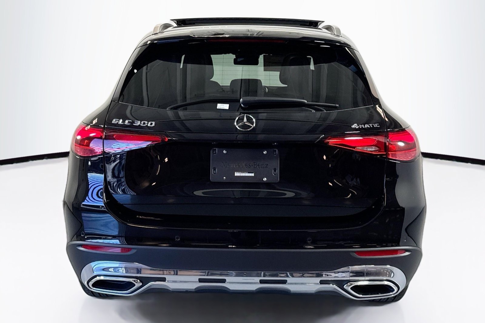 New 2026 Black Mercedes-Benz GLC 300 image 6