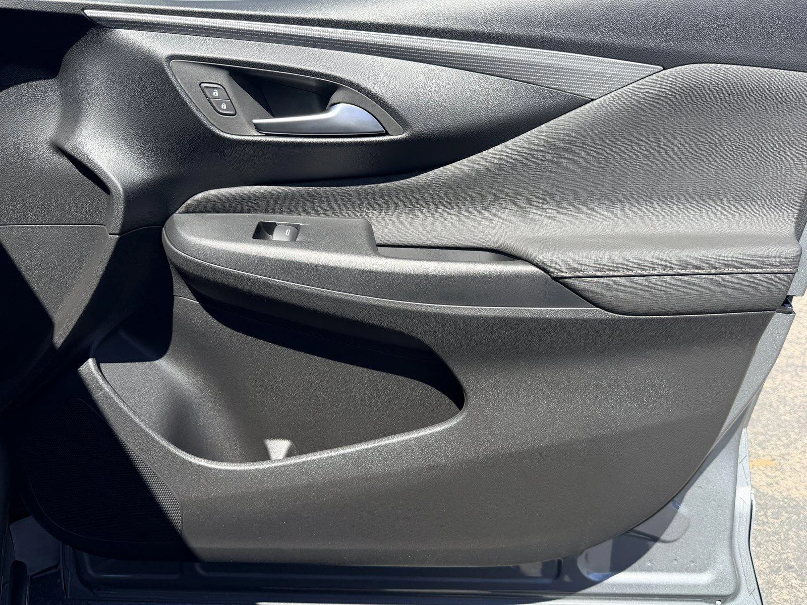 New 2026 Moonstone Gray Metallic Buick Avenir image 9
