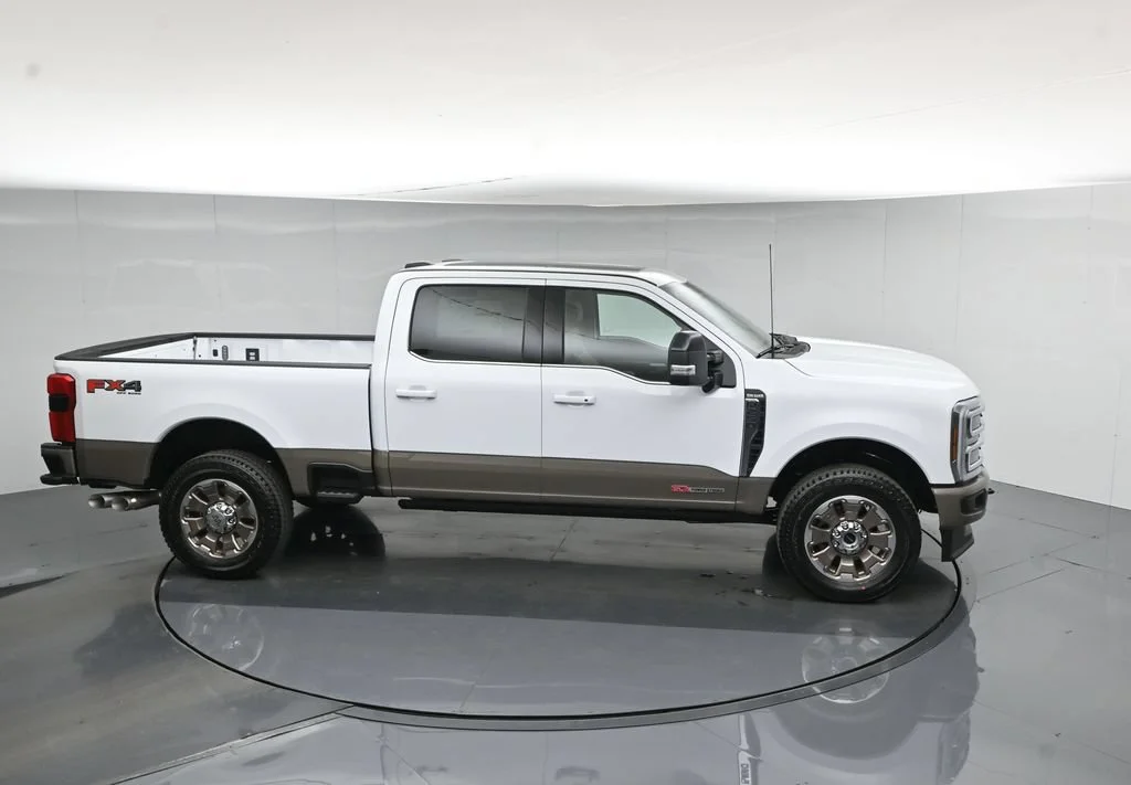 New 2027 Oxford White Ford King Ranch image 56