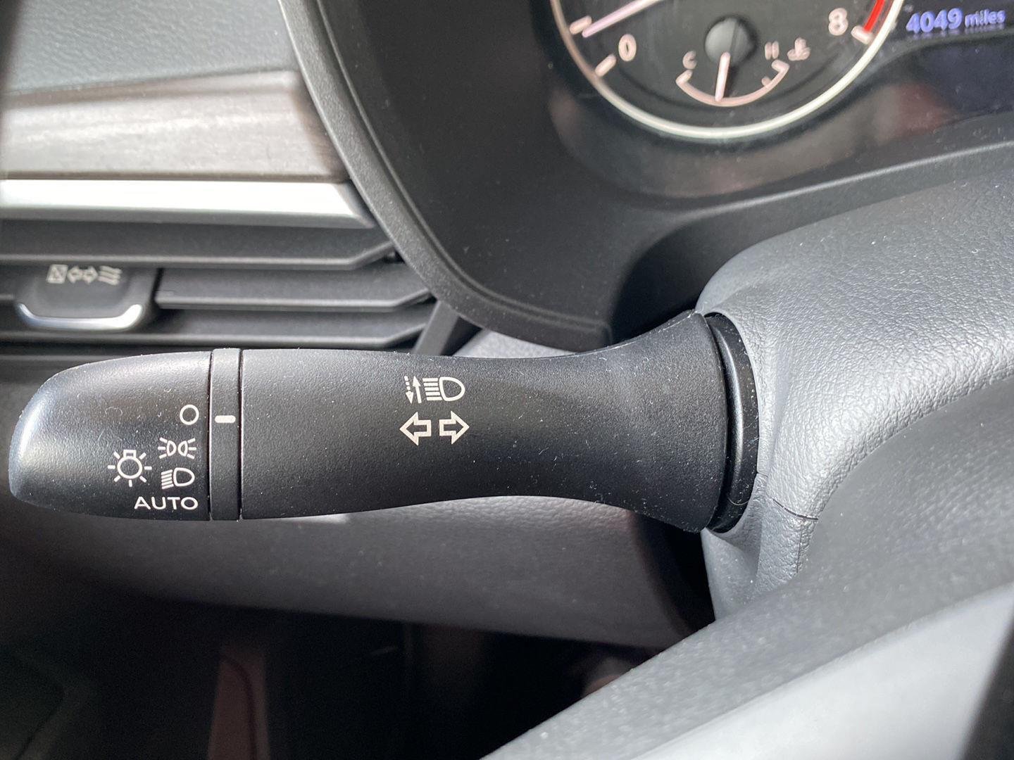 Certified Used 2025 Gun Metallic Nissan SV image 38