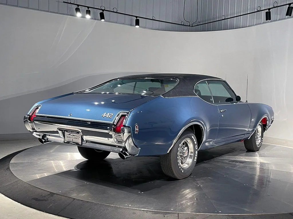 Used 1969  Oldsmobile  image 7