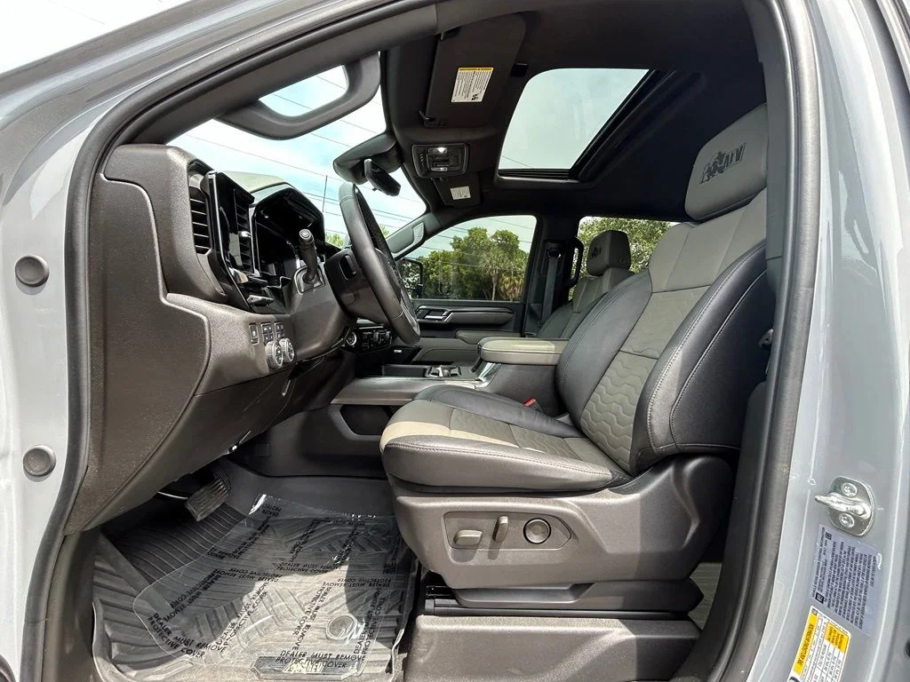 Certified Used 2025 Slate Gray Metallic Chevrolet ZR2 image 11