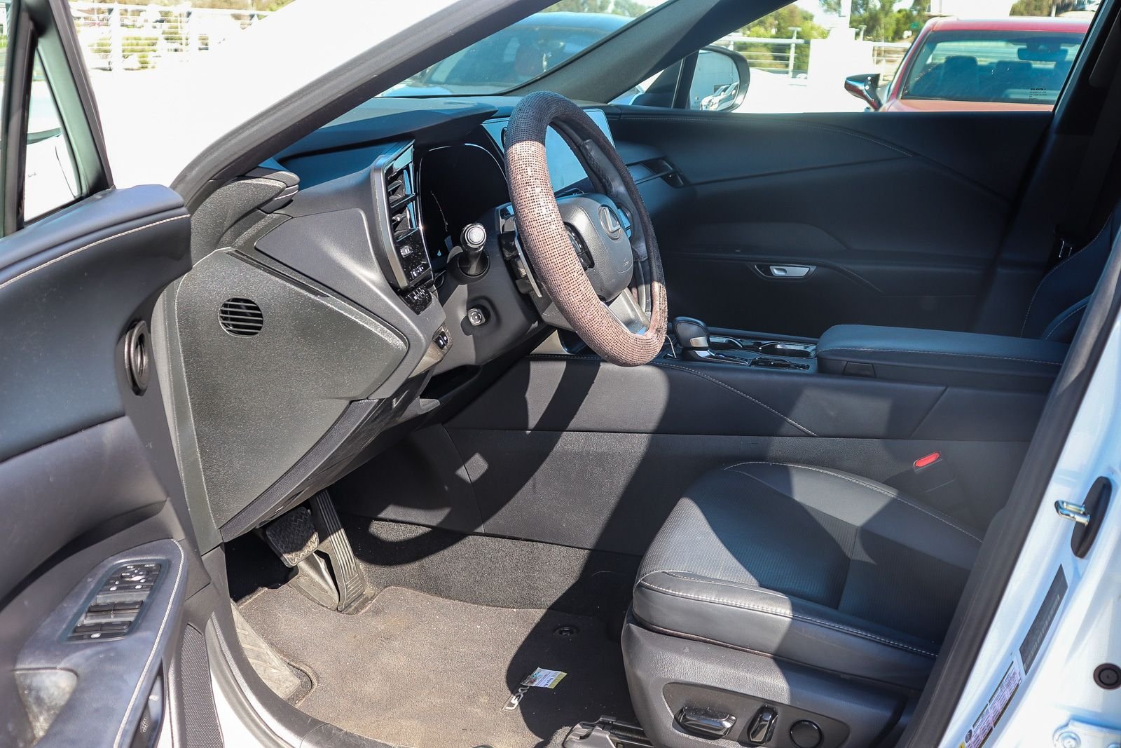 Used 2023 White Lexus 350 Premium Plus image 14
