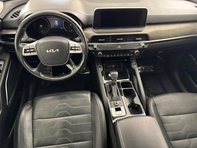 Used 2022 White Kia SX image 25