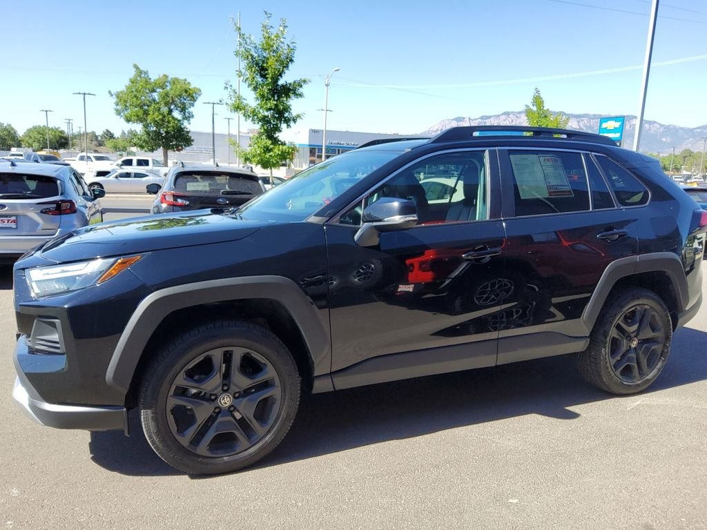 Used 2024  Toyota Adventure image 24
