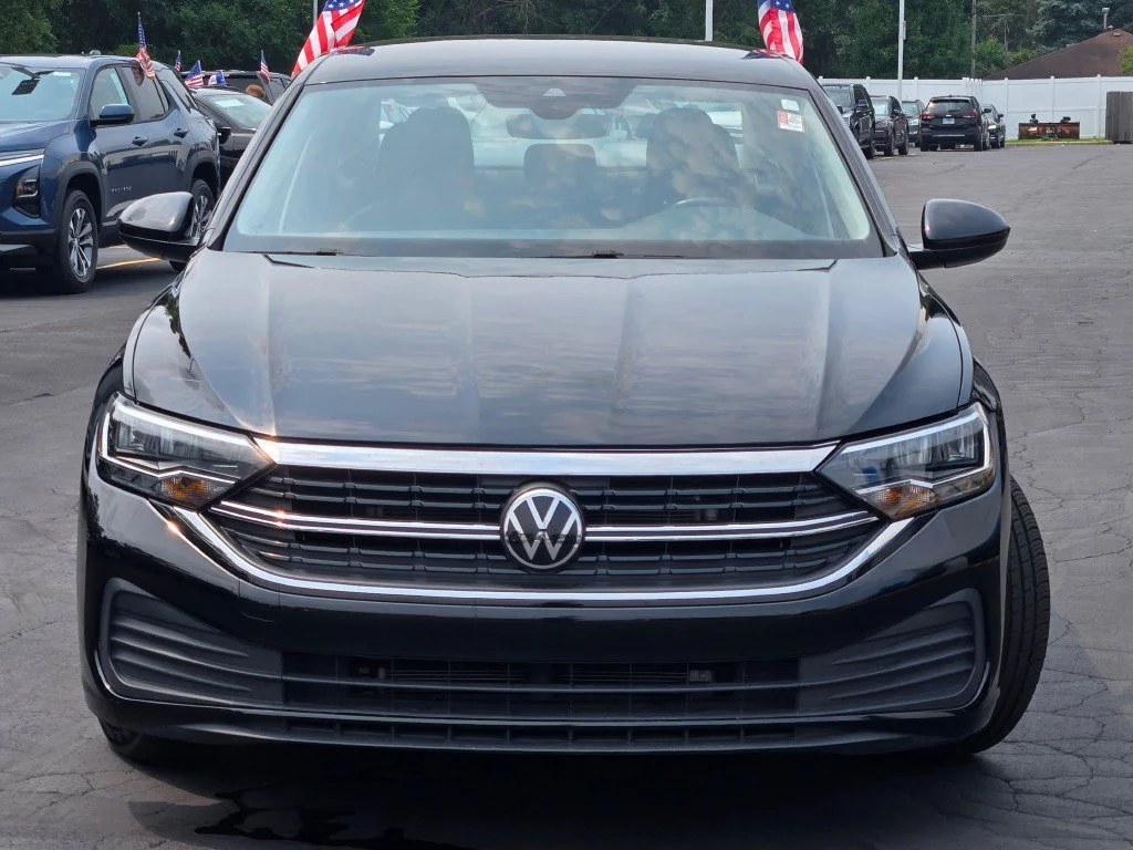Used 2024 Black Volkswagen S image 4