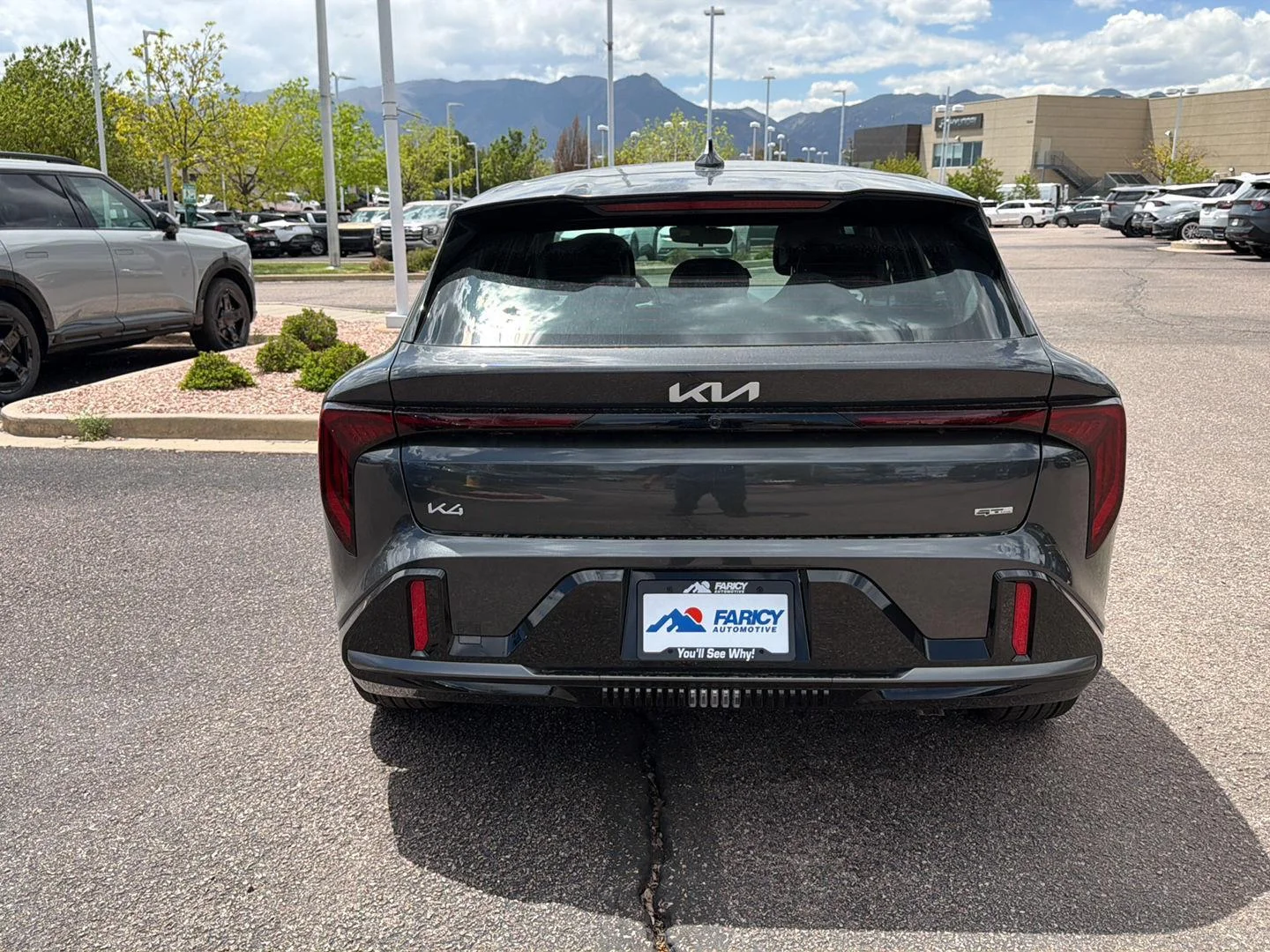 New 2026 Interstellar Gray Kia GT-Line image 5