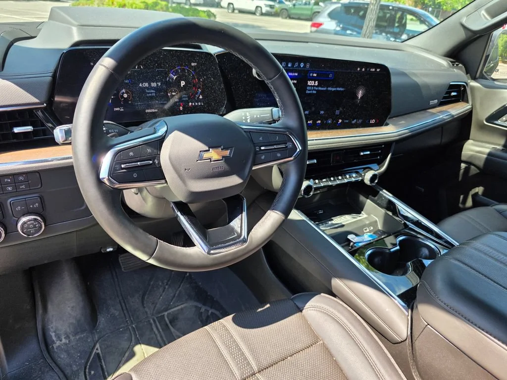 Used 2026 Black Chevrolet High Country image 9