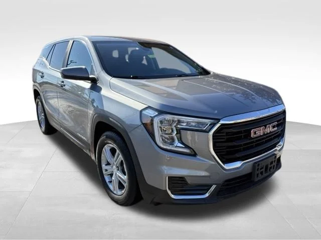 Used 2023 Silver GMC SLE image 1