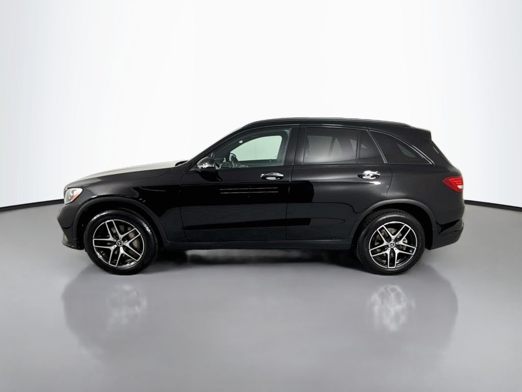 Used 2018 Black Mercedes-Benz GLC 300 image 2