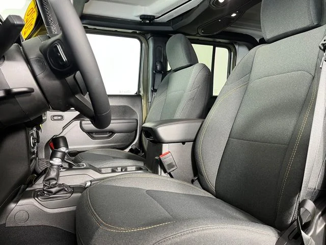 Used 2026 Green Jeep Sport S image 17