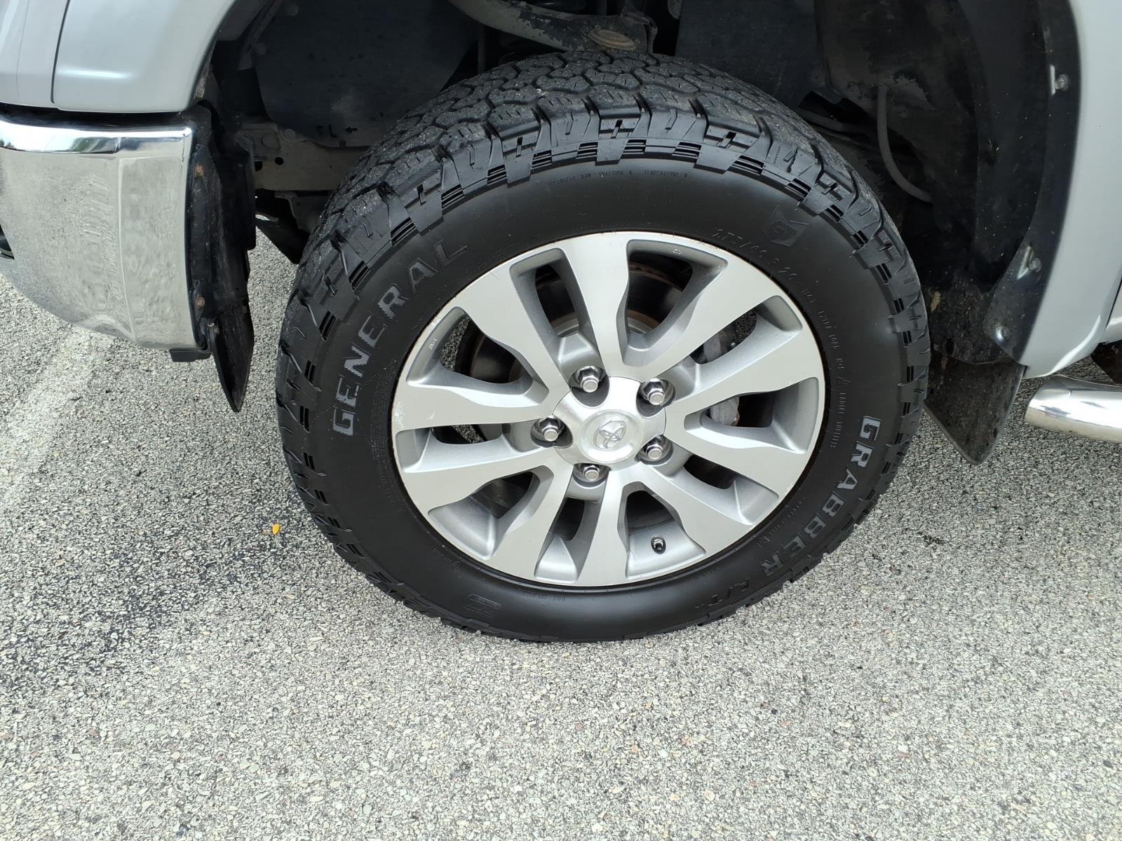 Used 2016 Silver Sky Metallic Toyota LTD image 8