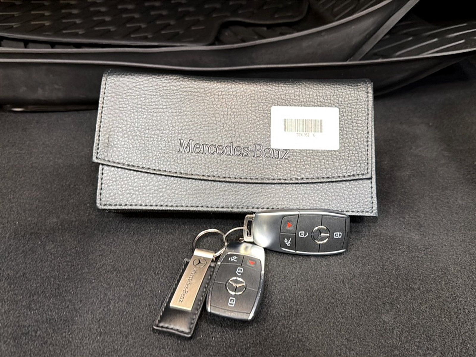 Certified Used 2026 Night Black Mercedes-Benz  image 27