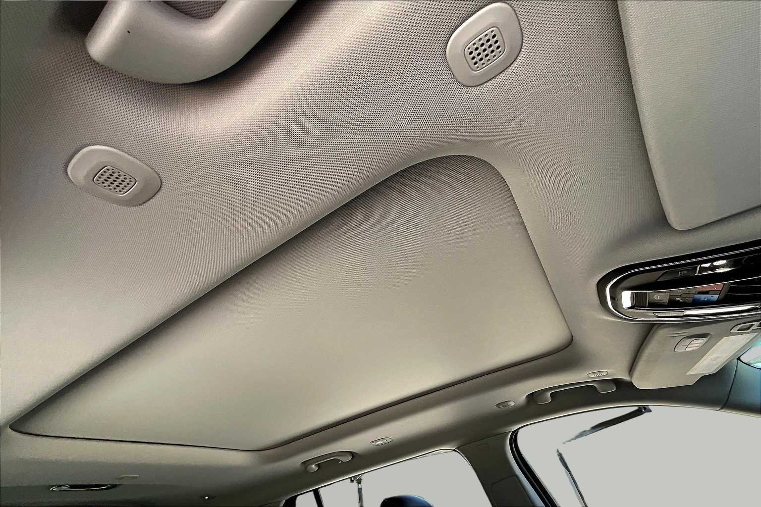 Used 2021 Baltic Gray Metallic Clearcoat Jeep Limited image 14