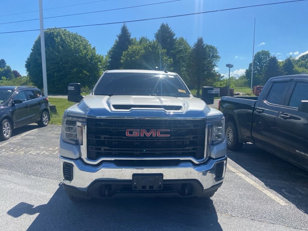 Used 2022 Quicksilver Metallic GMC Pro image 2