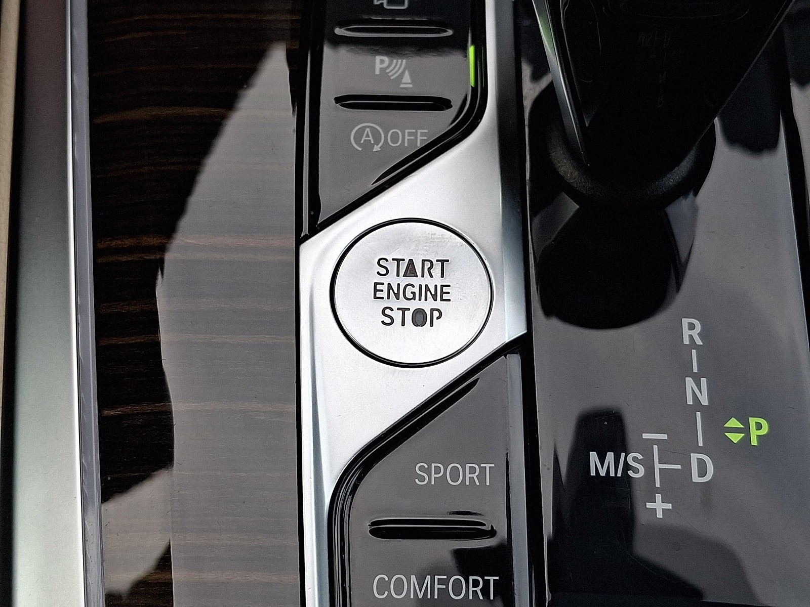 Used 2019 Alpine White BMW xDrive40i image 26