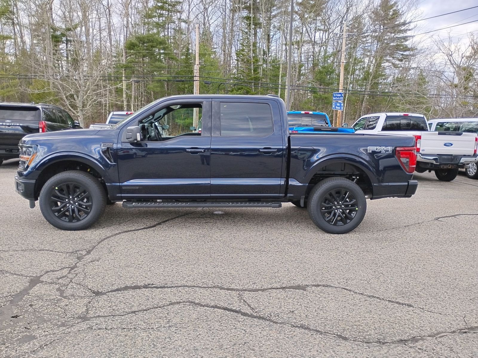 New 2026 Antimatter Blue Metallic Ford XLT image 4