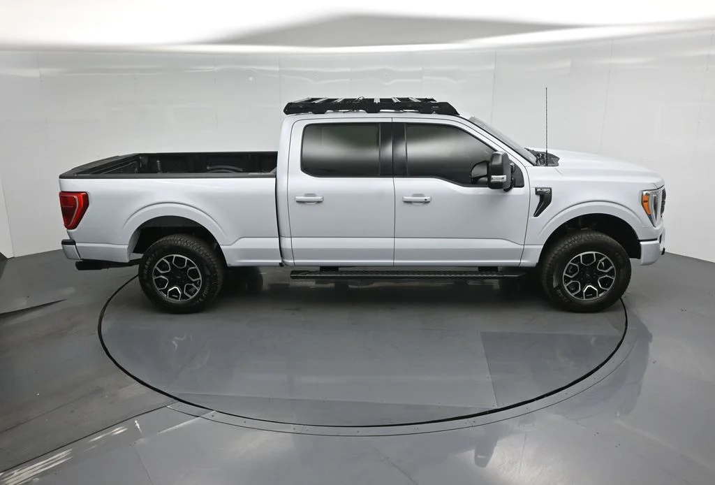 Used 2022 White Ford XLT image 37
